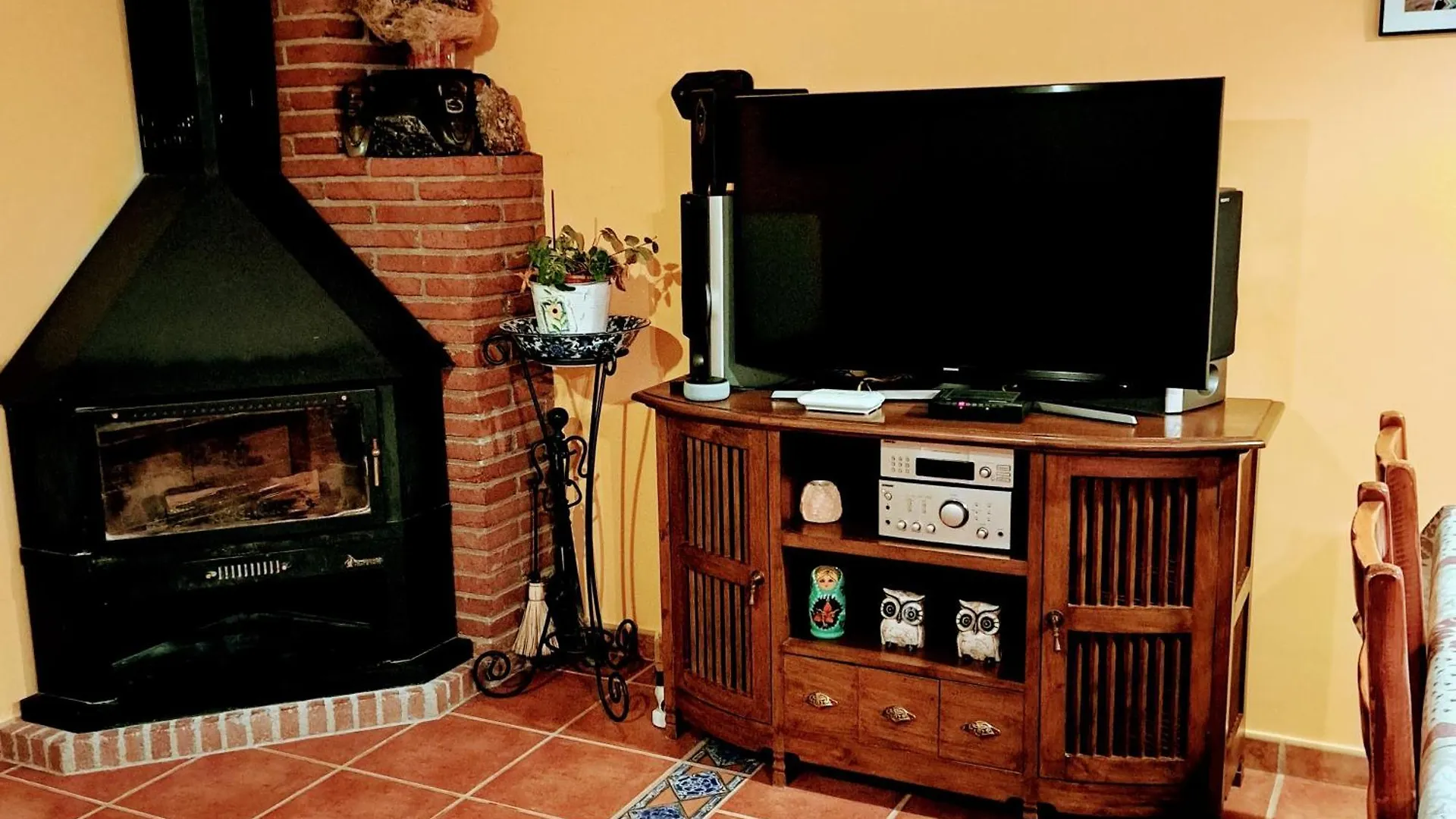 Ensija Pedraforca Apartment Saldes